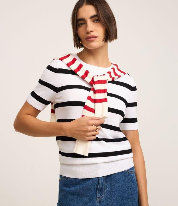 Blusa Básica Listrada em Tricô com Gola Redonda - 2