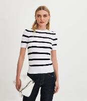 Blusa Básica Listrada em Tricô com Gola Redonda - 1