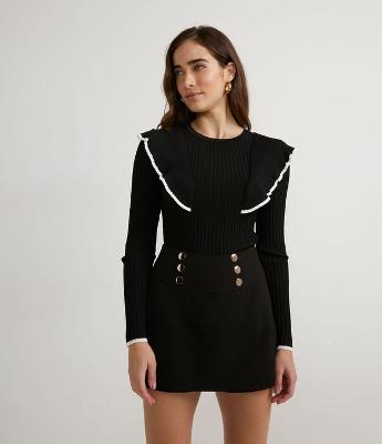 Blusa em Tricô com Manga Longa e Babados no Ombro