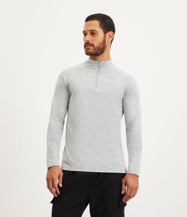Camiseta Térmica Esportiva com Zíper na Gola e Recortes - 1