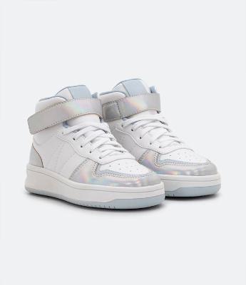 Tênis Abotinado Infantil com Velcro e Recortes Holográficos - Tam 28 ao 37