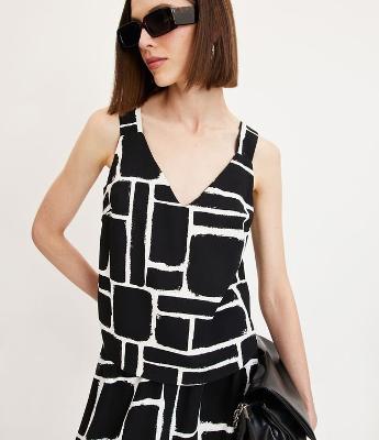 Blusa de Alça em Crepe com Retângulos Diferenciados Estampados