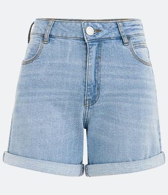 Short Curto Jeans com Barra Dobrada e Bolso