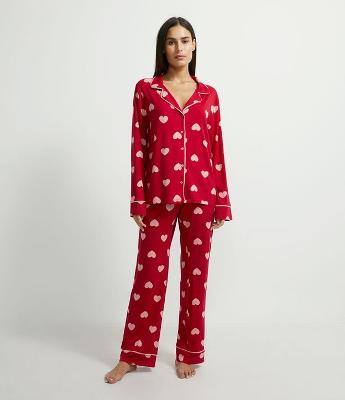 Pijama Americano Longo em Viscose com Estampa de Corações