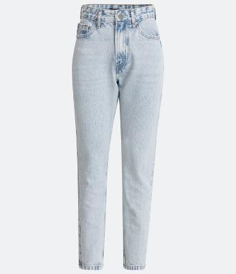 Calça Mom em Jeans Delavê com Bolsos