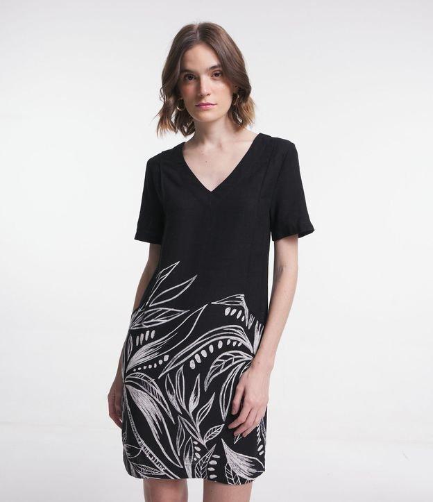 Vestido T-Shirt em Viscolinho com Folhagens Estampadas - 1