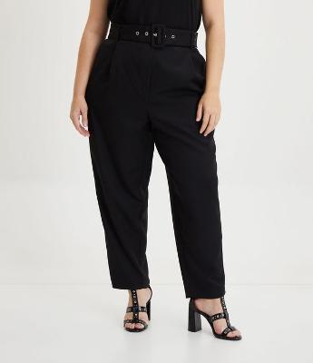 Calça Cenoura Alfaiataria com Cinto Curve & Plus Size
