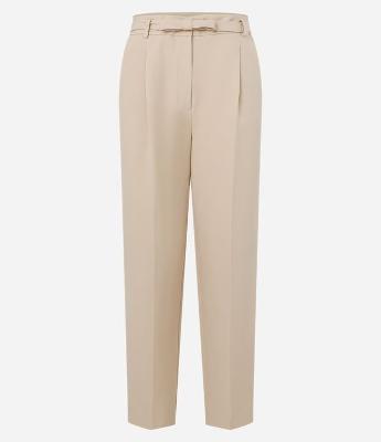 Calça Reta Alfaiatada com Cinto Laço e Frisos