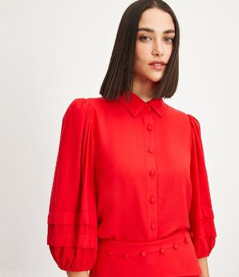 Camisa Manga 3/4 Bufante em Crepe com Botões Forrados