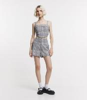 Short Alfaiataria Xadrez com Bolsos Cargo - 1