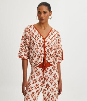 Blusa Bata em Tricô com Decote V com Colissê