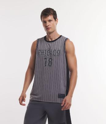 Regata Esportiva de Basquete com Estampa Chicago 18 e Listras