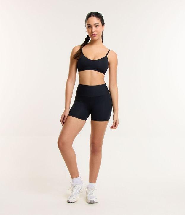 Bermuda Crossfiteira Esportiva em Poliamida com Cós Largo - 3