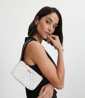 Bolsa Pequena Transversal com Estampa de Triângulos