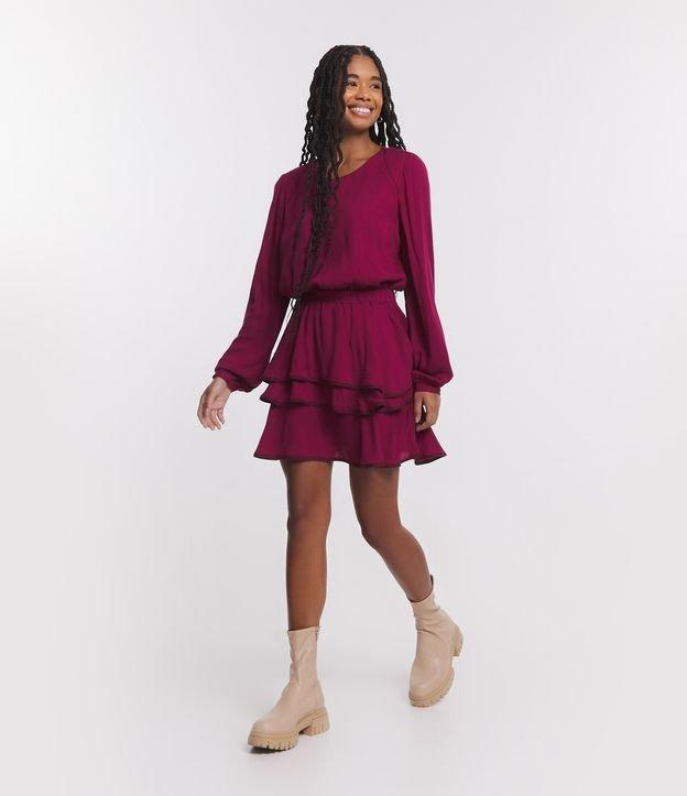 Vestido Curto em Viscose ML com Camadas na Barra e Detalhe Contrastante - 1