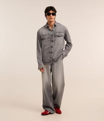 Calça Super Baggy em Jeans com Bolso Faca Frontal