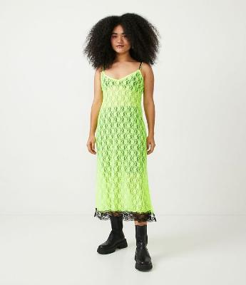 Vestido Midi com Alças Finas e Rendas Florais