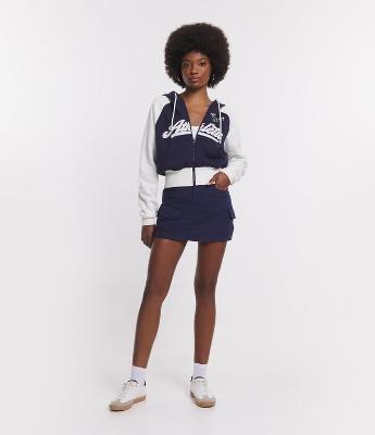 Saia Curta em Jeans com Bolsos Cargo