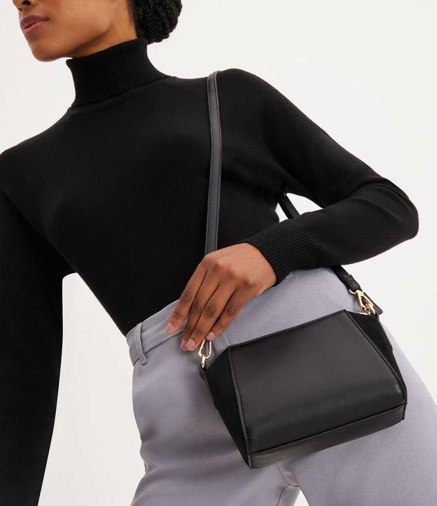 Bolsa Transversal com Fechamento por Zíper - 1