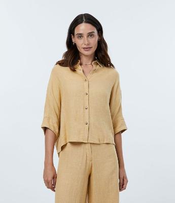 Camisa em Viscolinho com Detalhe Pespontado