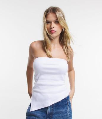 Blusa Tomara que Caia em Ribana com Barra Assimétrica e Fenda