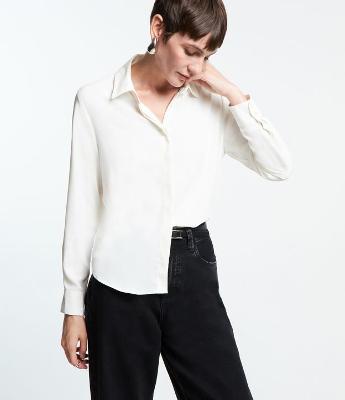 Camisa Básica em Crepe com Manga Longa