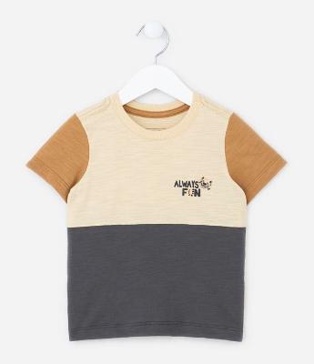 Camiseta Infantil com Bloco de Cores - Tam 1 a 5 anos