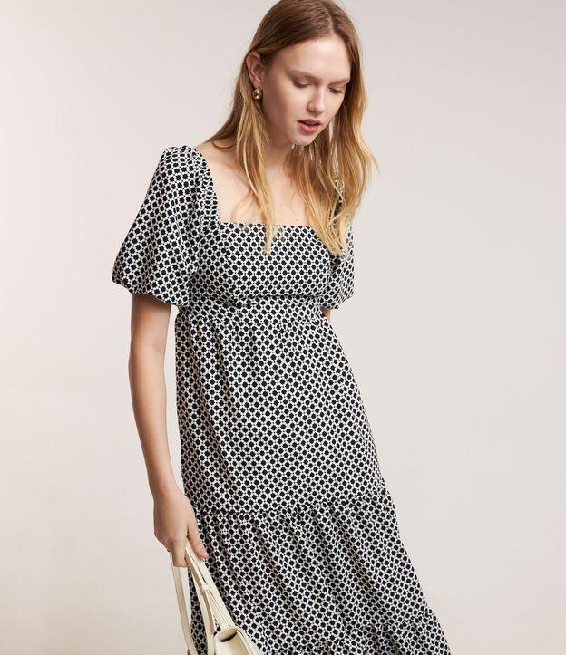 Vestido Midi em Crepe com Manga Bufante e Recortes na Saia - 1