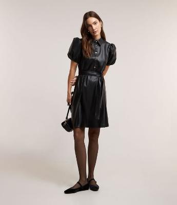 Vestido em PU com Abotoamento e Manga Bufante