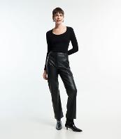 Calça Flare em PU com Recortes Frontais - 1