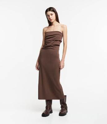 Vestido New Midi em Ponto Roma com Busto Sobreposto e Drapeado Lateral