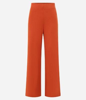 Calça Pantalona em Ribana com Textura Canelada e Cós Elástico