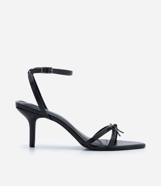 Sandália Bico Folha com Salto Fino e Laço Aplicado - 1