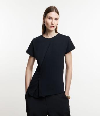 Blusa Manga Curta em Malhão com Botões e Franzido Lateral