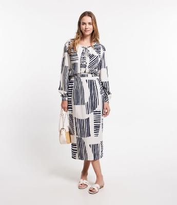 Saia Lapis Midi em Viscolinho com Cós Elástico e Estampa Abstrata