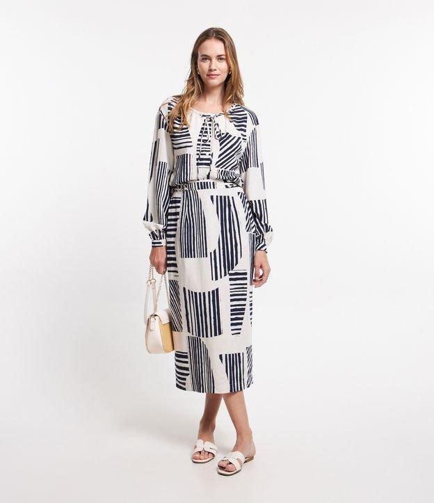 Saia Lapis Midi em Viscolinho com Cós Elástico e Estampa Abstrata - 1