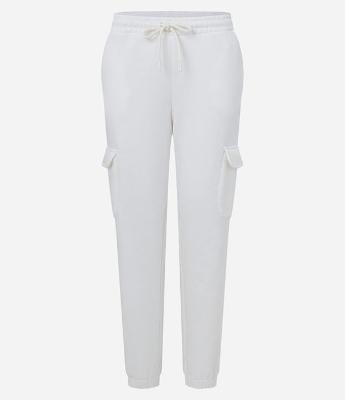 Calça Jogger em Moletom com Bolsos Cargo Laterais