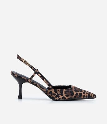 Sapato Scarpin Slingback com Estampa Animal Print
