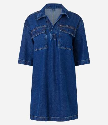 Vestido Reto em Jeans com Decote V e Bolsos Frontais