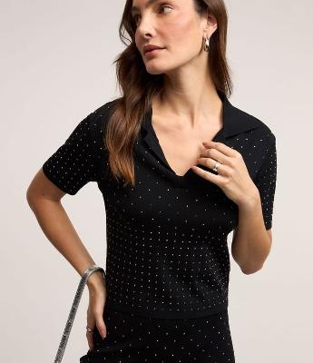 Blusa em Viscose com Gola Polo e Strass Aplicados