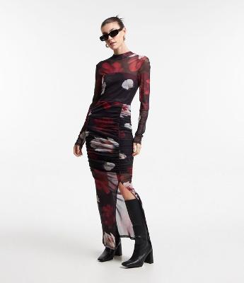 Vestido New Midi em Tule com Drapeado e Estampa Floral