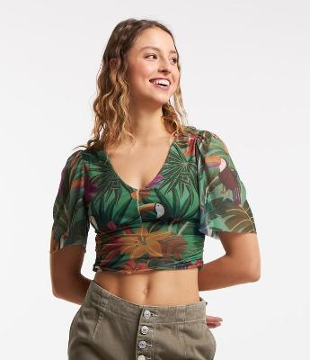 Blusa Manga Curta em Tule com Estampa Tropical