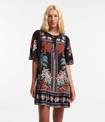 Vestido Bata em Viscose Estampa Floral com Amarração no Peito