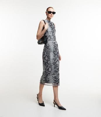 Vestido New Midi em Tule com Golinha e Drapeado Lateral