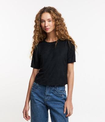 Blusa em Material Sintético com Franzido na Manga Curta