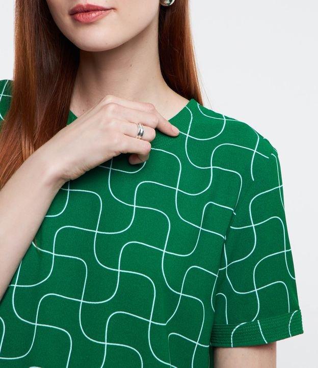 Blusa em Airflow com Estampa Geométrica - 1