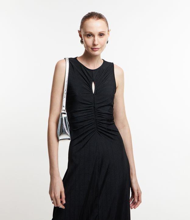 Vestido Midi com Recorte Vazado no Busto e Detalhes Franzidos - 1