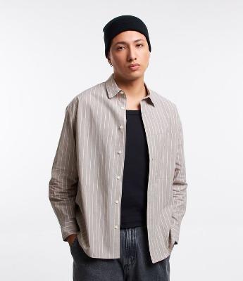 Camisa Relaxed em Tricoline com Listras e Mangas Longas