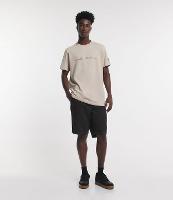 Bermuda Slim em Sarja com Pespontos Contrastantes e Laterais Triplas - 1