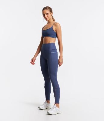 Calça Legging Esportiva em Poliamida com Bolsos Laterais